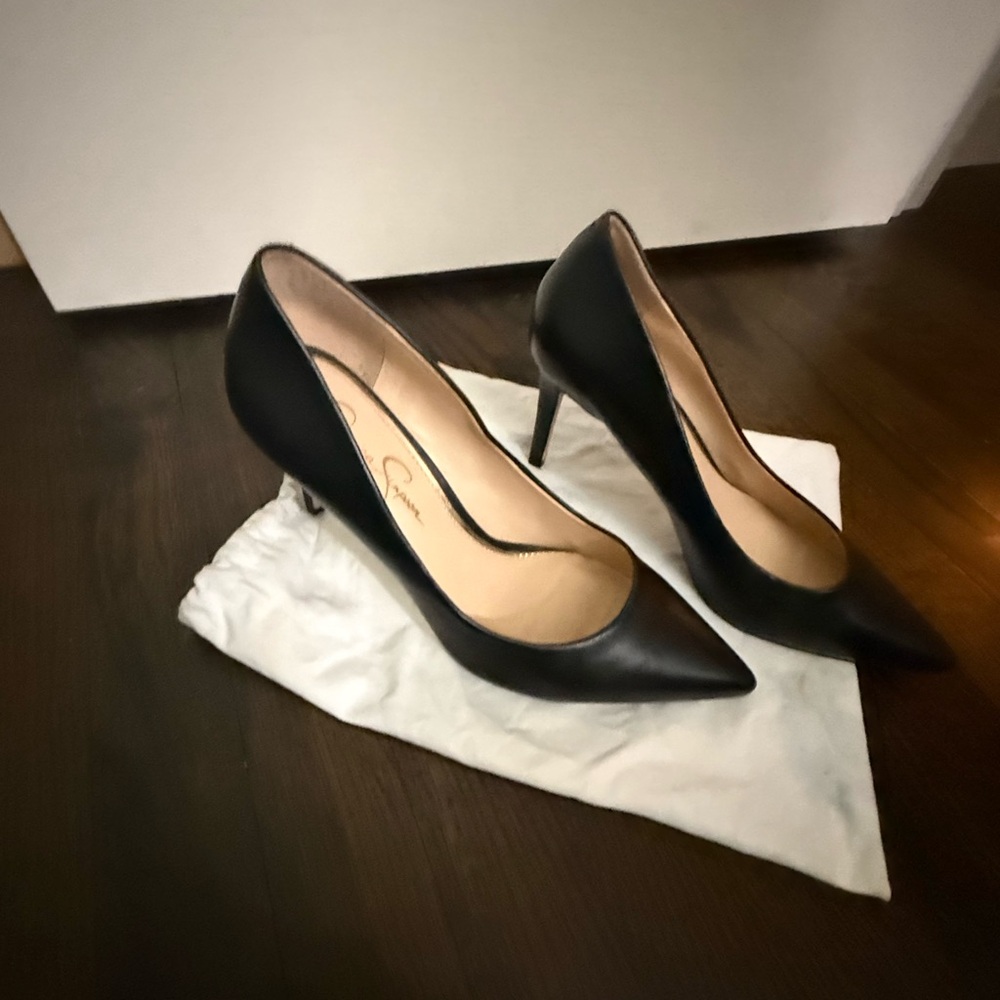 Jessica Simpson Elegant Black Heels
